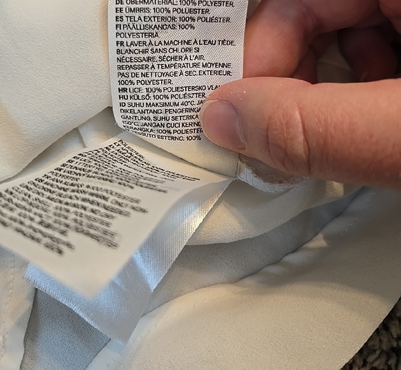 Classic White Women's Button-Up Shirt - Picture 8 of 8